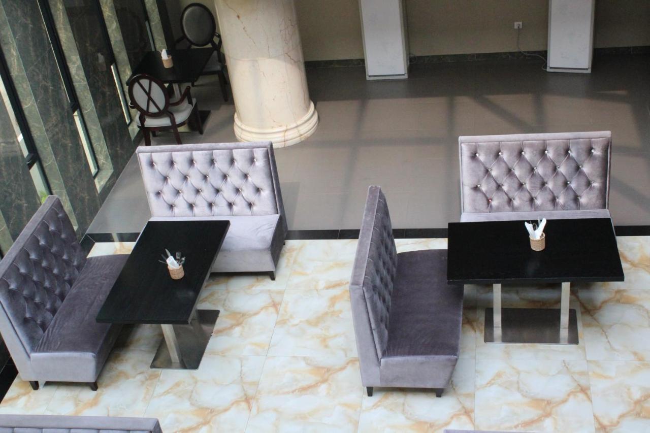 Hotel Amaritsah Brazzaville Exterior foto